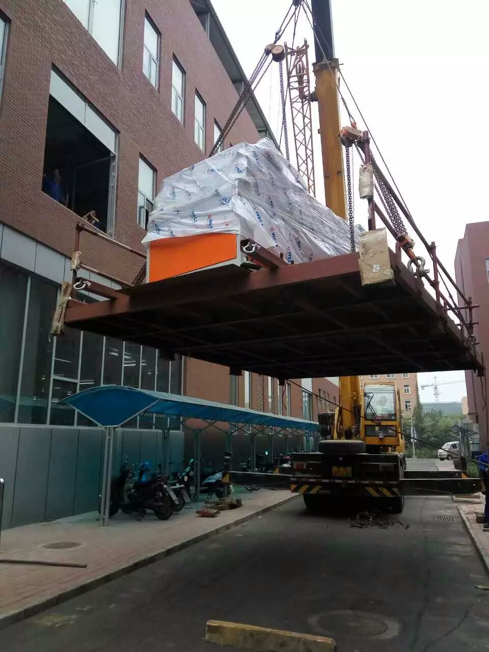 選擇設(shè)備搬運(yùn)安裝起重吊裝服務(wù)重要的是什么？